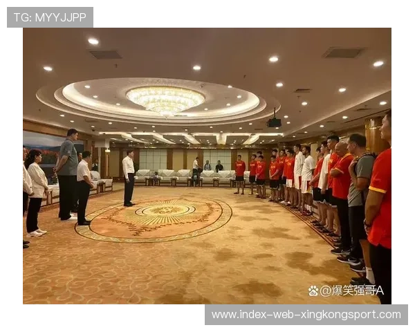 乔尔杰维奇亲自视察训练：气氛严肃